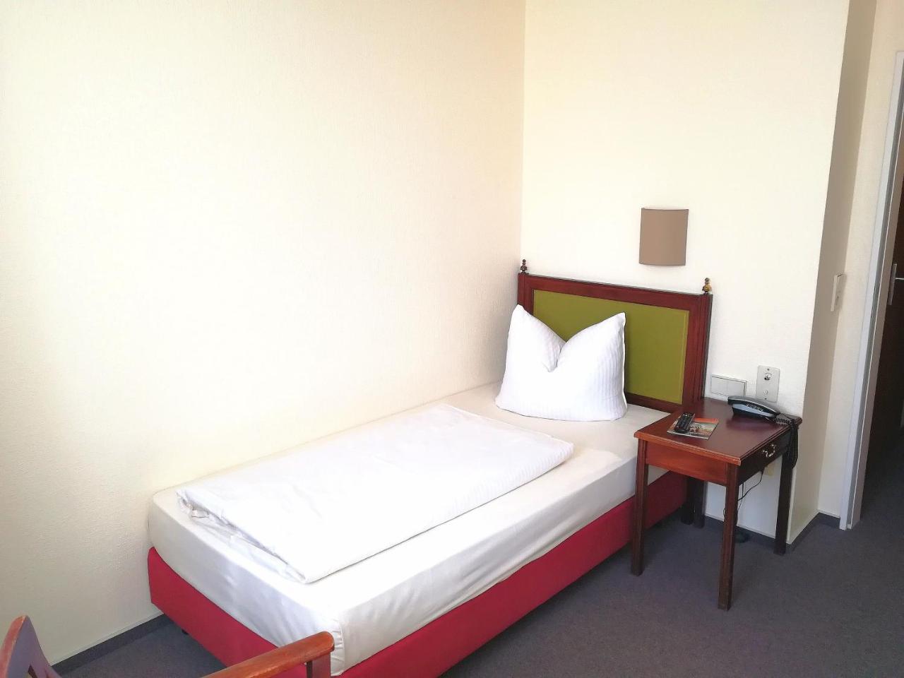 Hotel Krohwinkel Hittfeld Kültér fotó